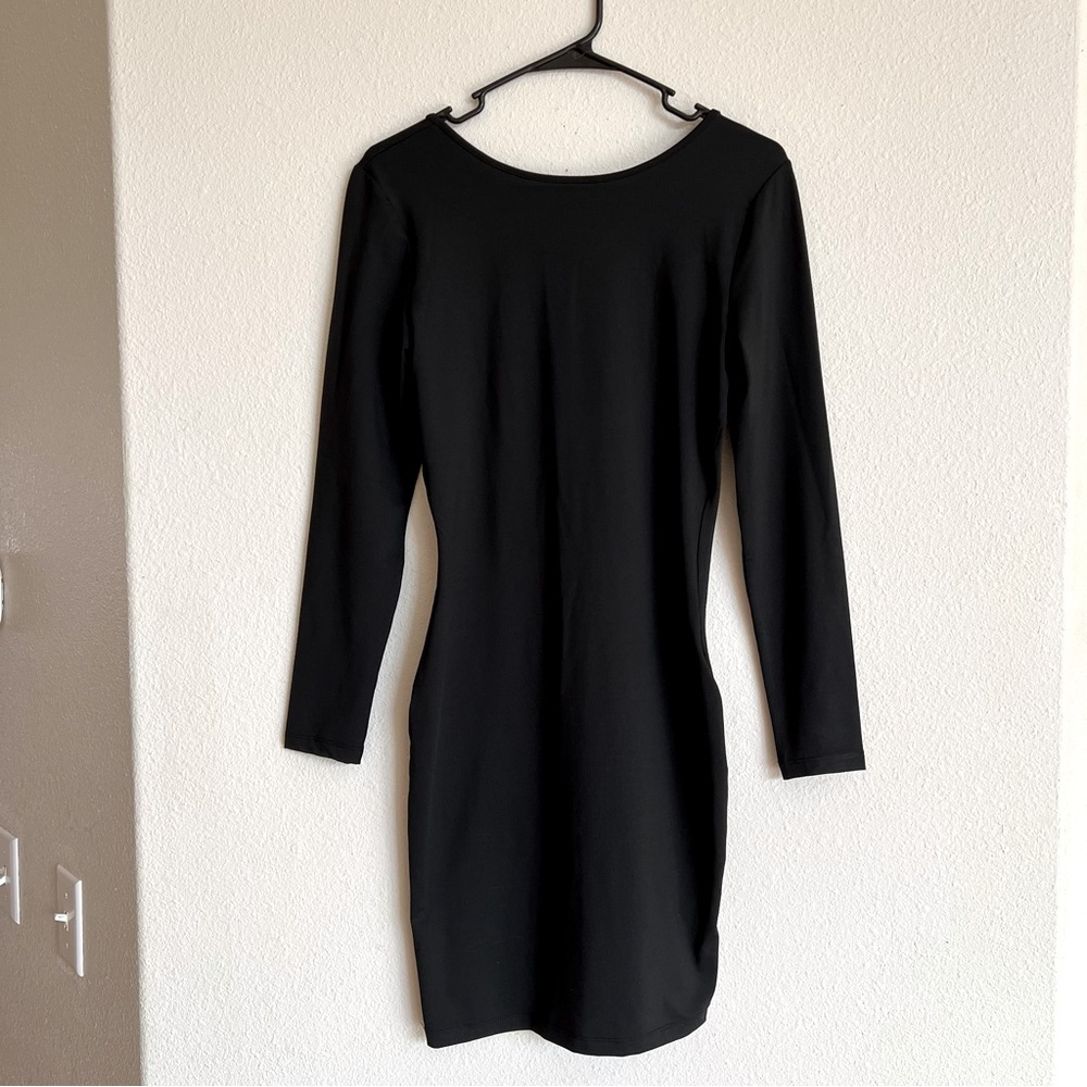 Chiqudelgado Black Long Sleeve Open Back Mini Dress